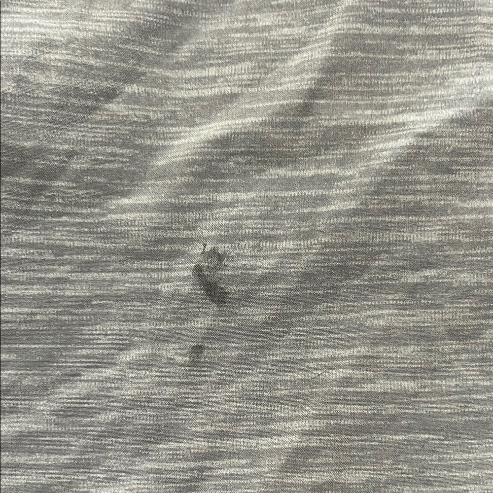 Lululemon Men's Gray Athletic Shorts - Picture 4 of 10